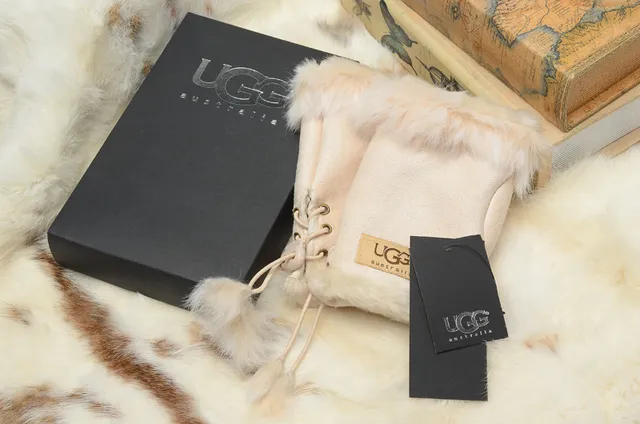 UGG Tasman Fur-Trimmed Lace-Up Slipper Snow Boots 23