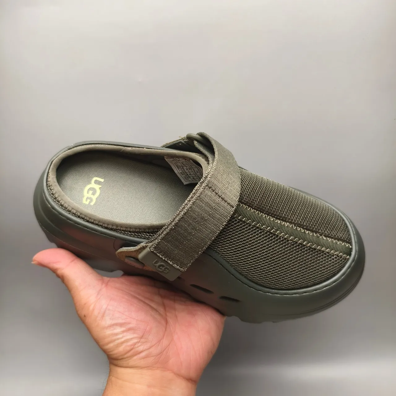 UGG Tasman অলিভ গ্রিন জালি ক্লগ 3