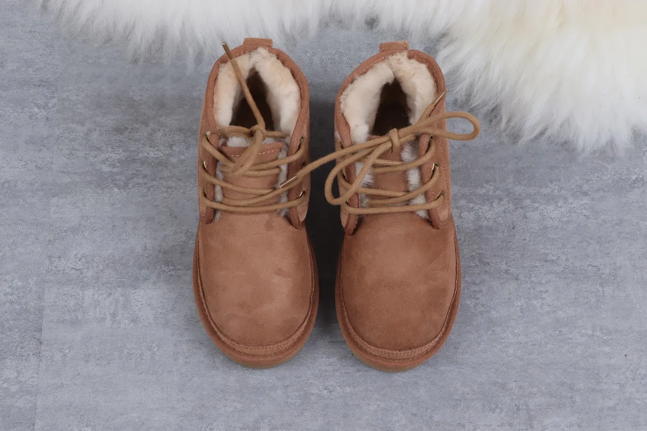 UGG Tasman टैन सूड शियरलिंग लाइन लेस-अप एंक्ल बूट्स 9