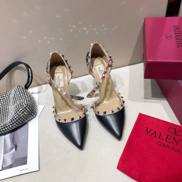 Valentino Rockstud Black Beige Pointed-Toe Heel Stiletto 5