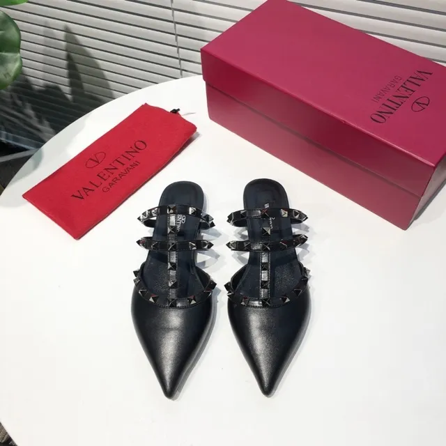 Valentino Rockstud Black Stud-Embellished Pointed-Toe Stilettos 6