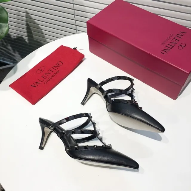 Valentino Rockstud Black Stud-Embellished Pointed-Toe Stilettos 7