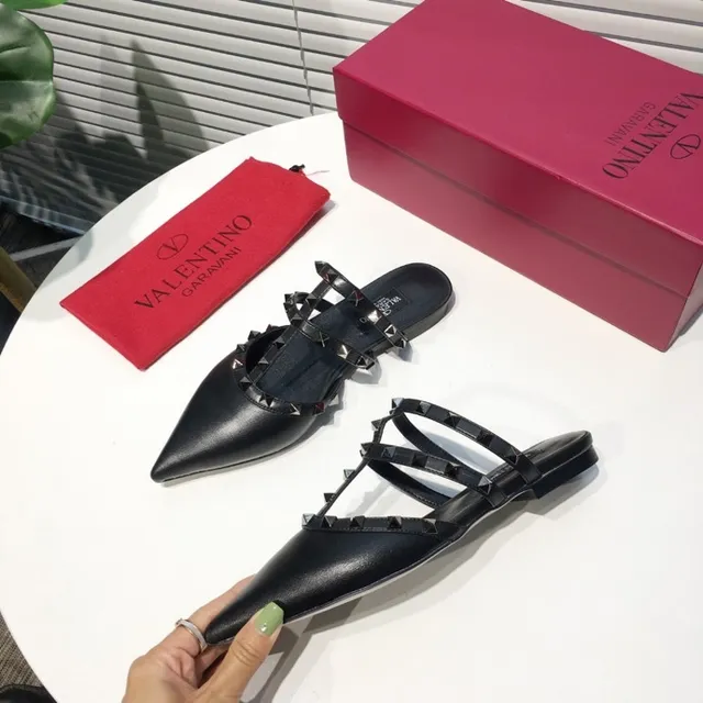 Valentino Rockstud Black Stud-Embellished Pointed-Toe Stilettos 9