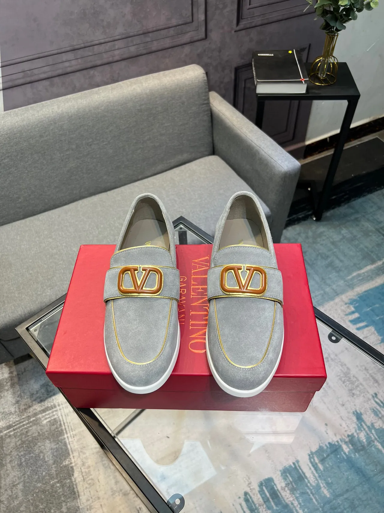 Valentino Rockstud Daim Gris Blanc Supérieur VLOGO Boucle Loafer 2