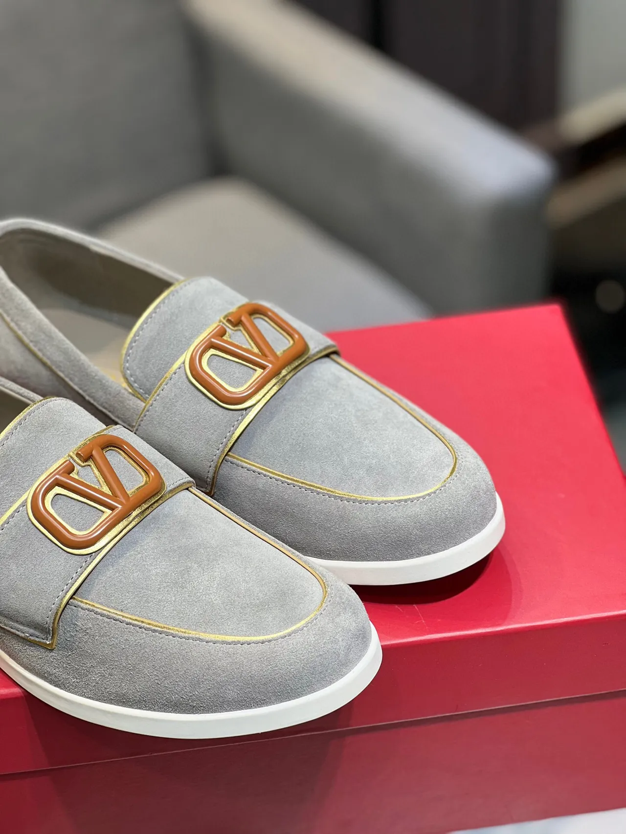 Valentino Rockstud Daim Gris Blanc Supérieur VLOGO Boucle Loafer 7