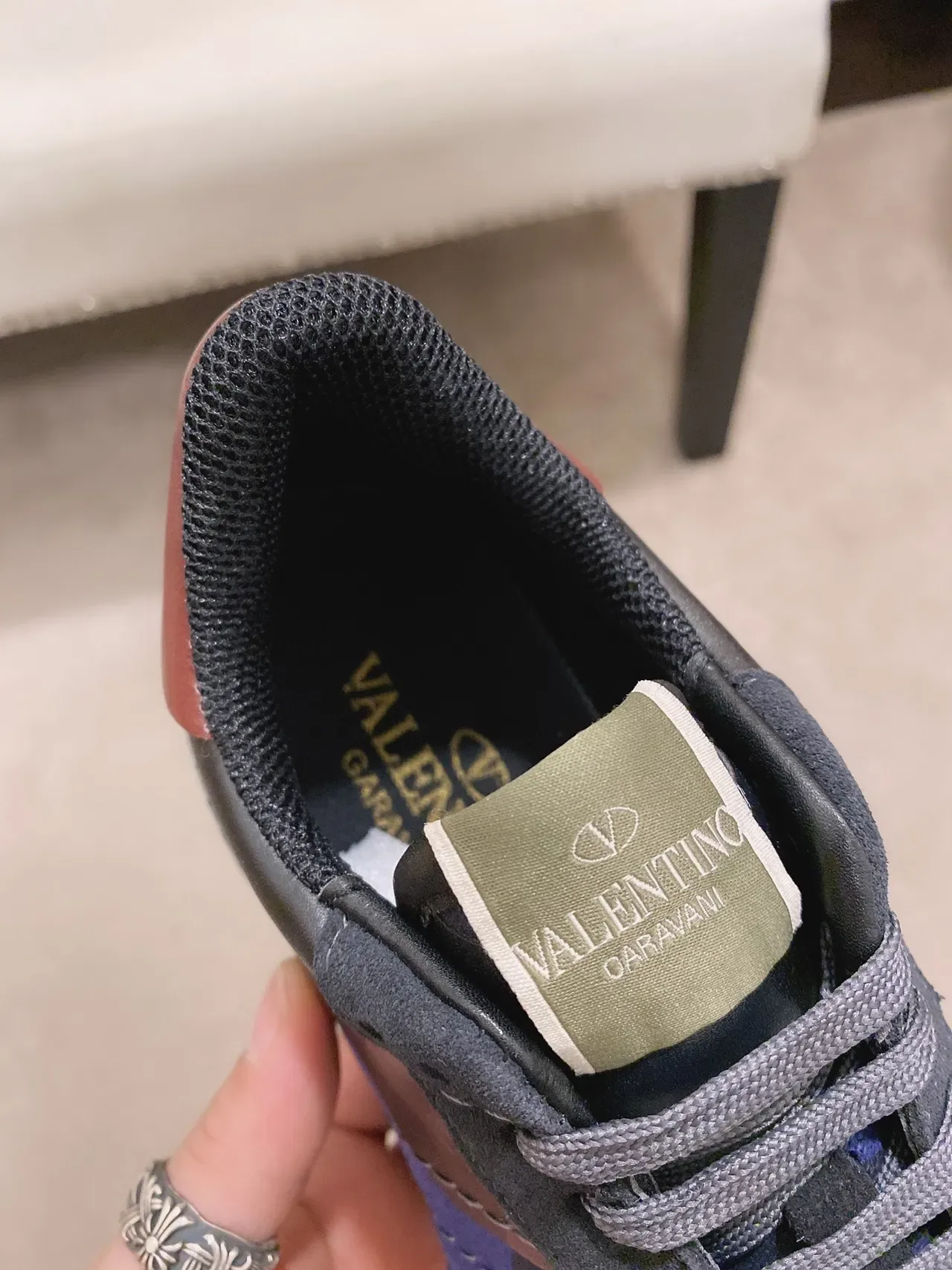 Valentino Rockstud Runner impresión Camo zapatillas lifestyle 5
