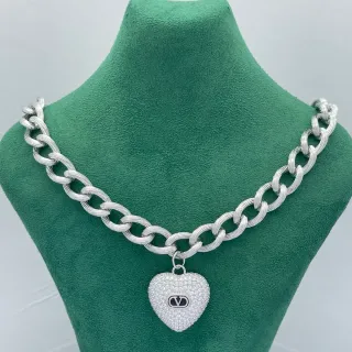 Collar con dije de corazón de Valentino en plata negra con cadena curb chunky Pavé-Set