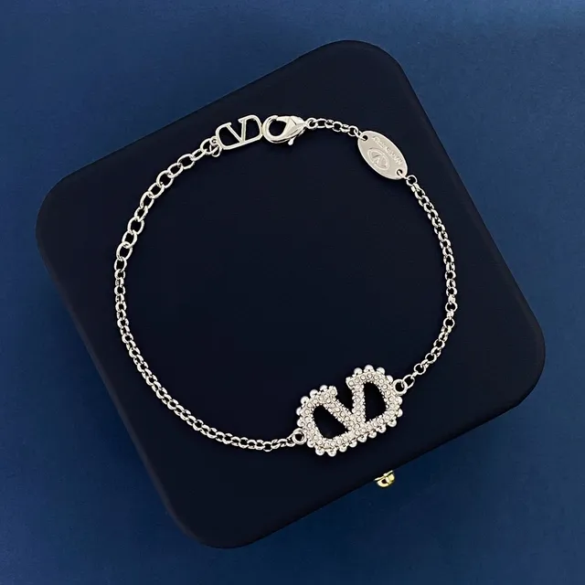 Valentino VLogo Crystal-Pavé Double-V قلادة 8