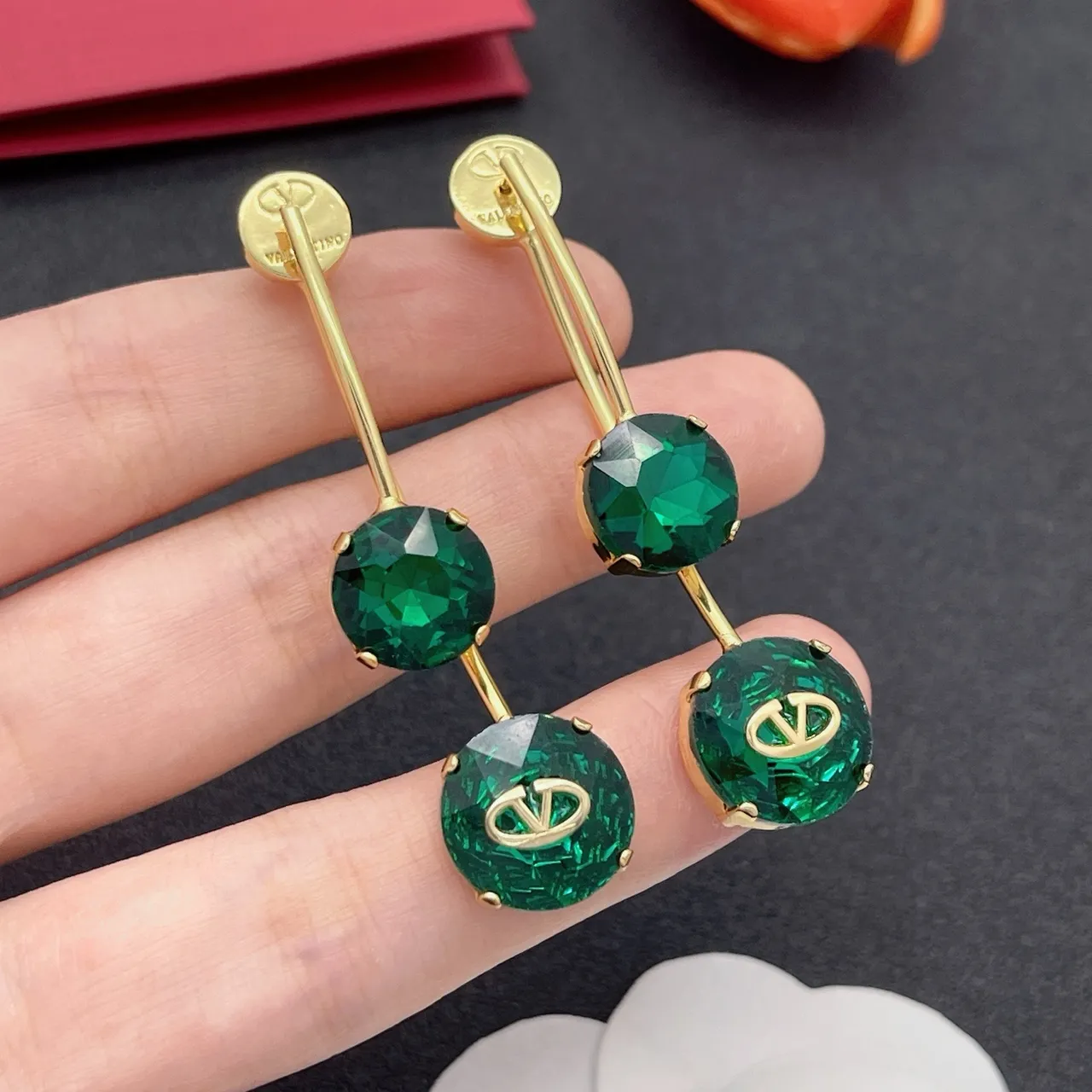Valentino VLogo Verde Oro Facetados Cristal Metal Aretes 5