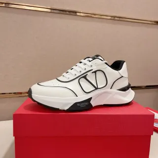 Valentino VLTN Blancas y Negras Zapatillas Chunky