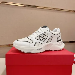 Valentino VLTN أبيض أسود شبكة و جلد علوي تراكب الشعار أحذية أسلوب الحياة