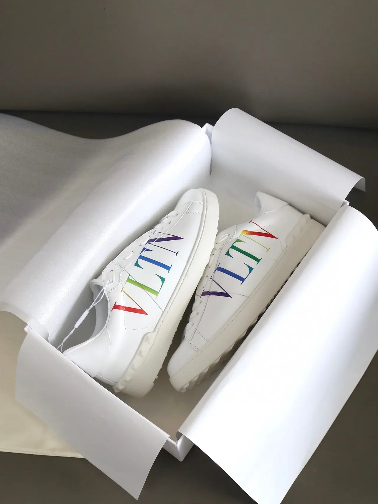 Valentino VLTN White Rainbow Logo Lifestyle Sneakers 3