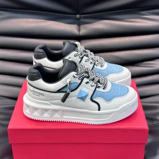 Valentino Zapatillas Blancas Azules Geométricas Pirámide Stud Laces A Cuadros Chunky