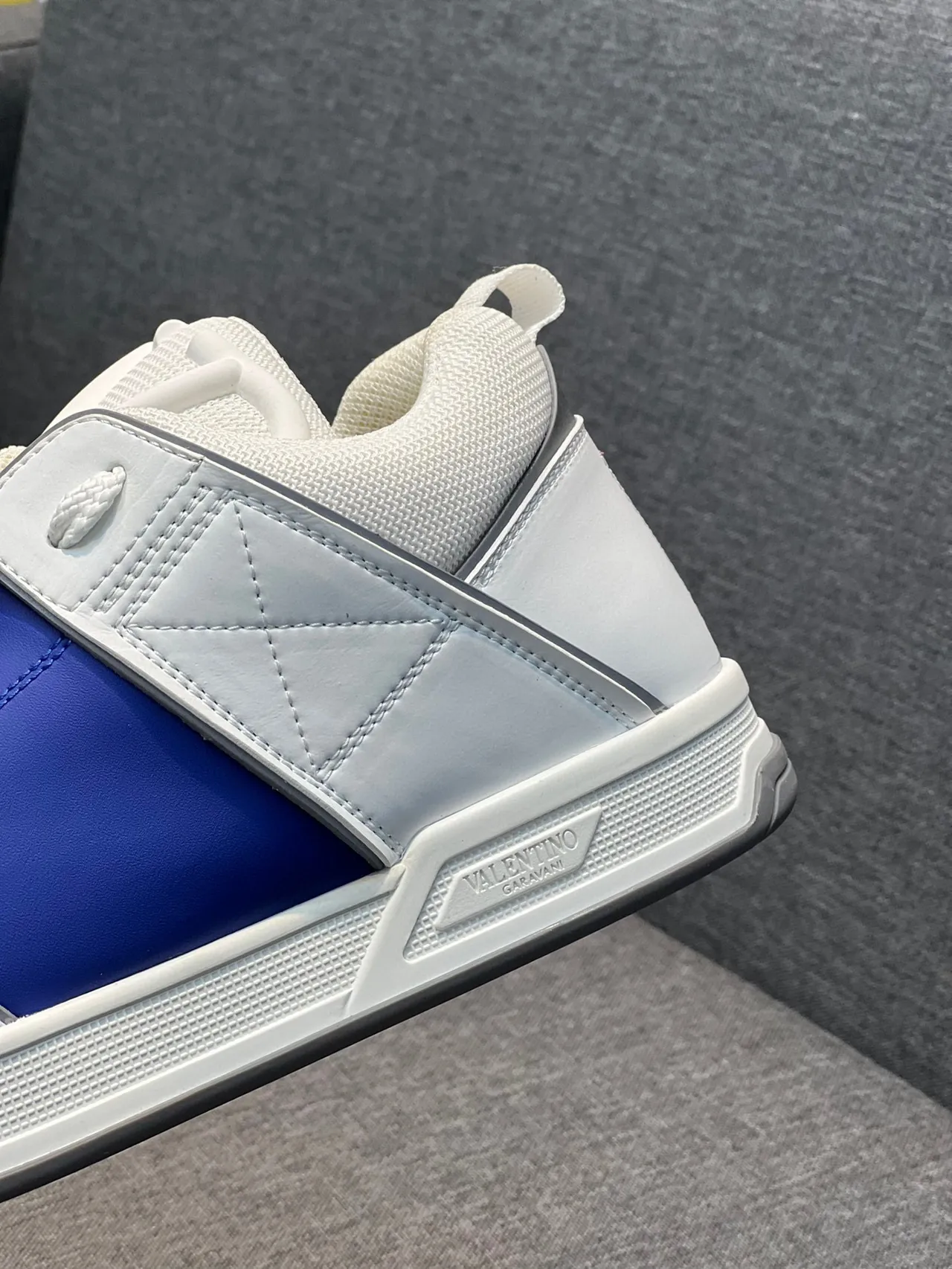 Valentino White Blue Quilted Side Panel Metallic Triangular Toe Stud Lifestyle Sneakers 8