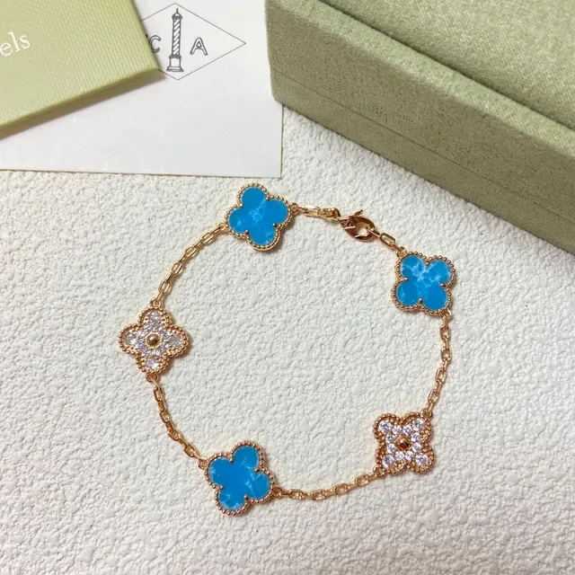 Van Cleef & Arpels Alhambra Pulseira Trébol de Quatro Folhas Esmaltado e Pavé 2