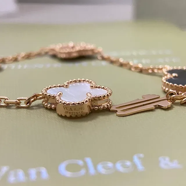 Van Cleef & Arpels Alhambra Or Argent Motif Trèfle Quatre Feuilles Bord Perlé Bracelet 2