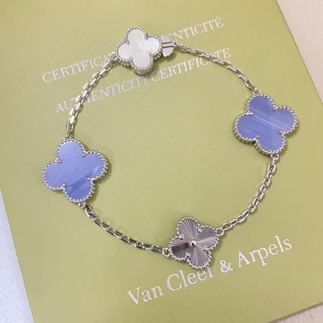 Van Cleef & Arpels Alhambra Or Argent Motif Trèfle Quatre Feuilles Bord Perlé Bracelet 3