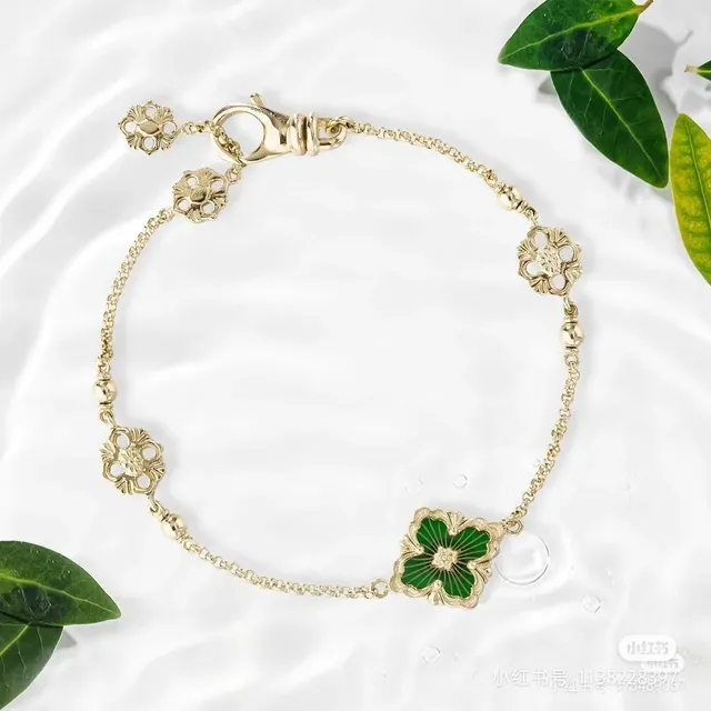 Van Cleef & Arpels Alhambra Bracelet en or avec émail vert 9