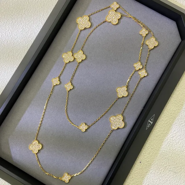 Van Cleef & Arpels Alhambra Pavé Four-Leaf Clover Motif colar 3