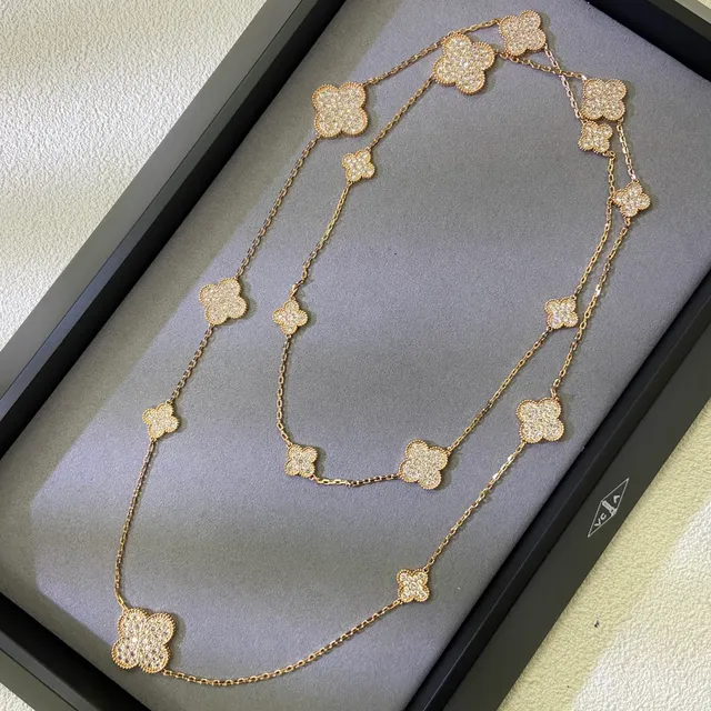Van Cleef & Arpels Alhambra Pavé Four-Leaf Clover Motif colar 4
