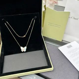 Van Cleef & Arpels Papillon Collier Opale et Diamant
