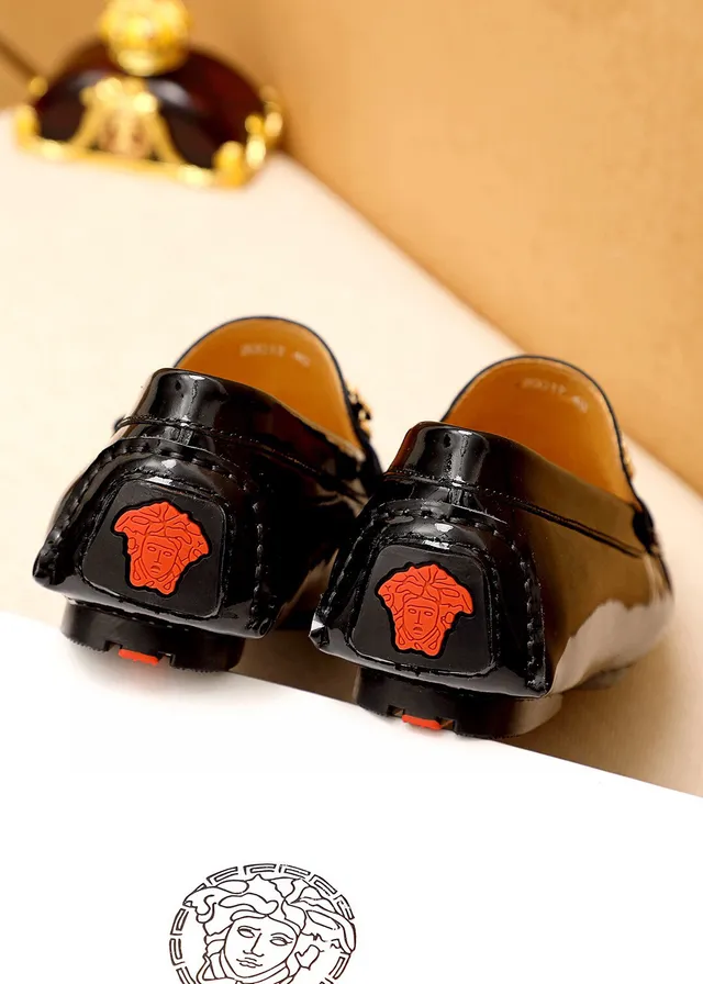 Versace Black Gold Glossy Crocodile-Embossed Leather Medusa Hardware Loafer 3