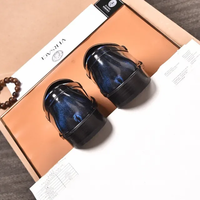 Versace Mocassim Preto Dourado Couro Patent Alto Brilho Fivela Medusa Medalhão 3