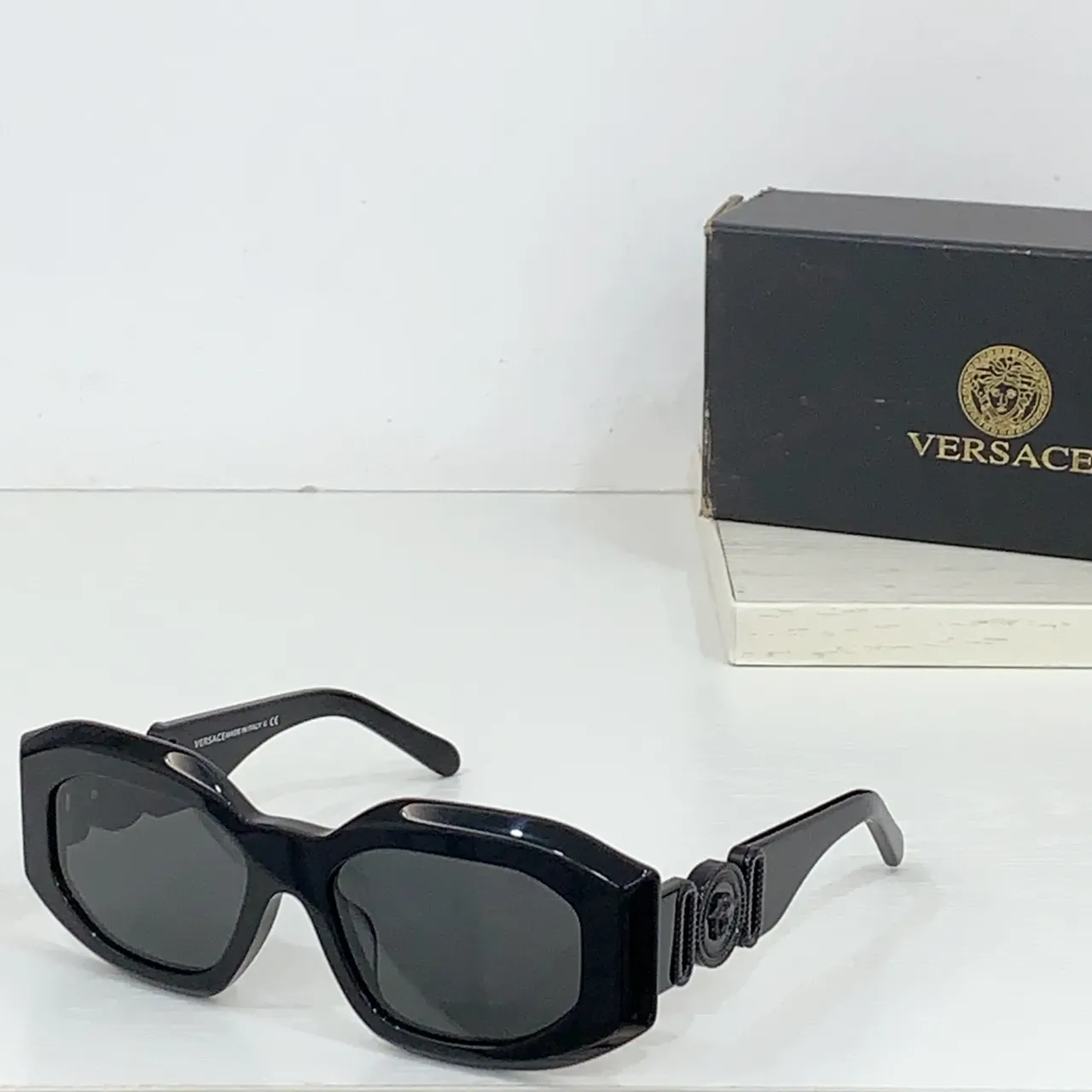 Versace Chain Reaction Black Acetate Gold Medusa Sunglasses 6