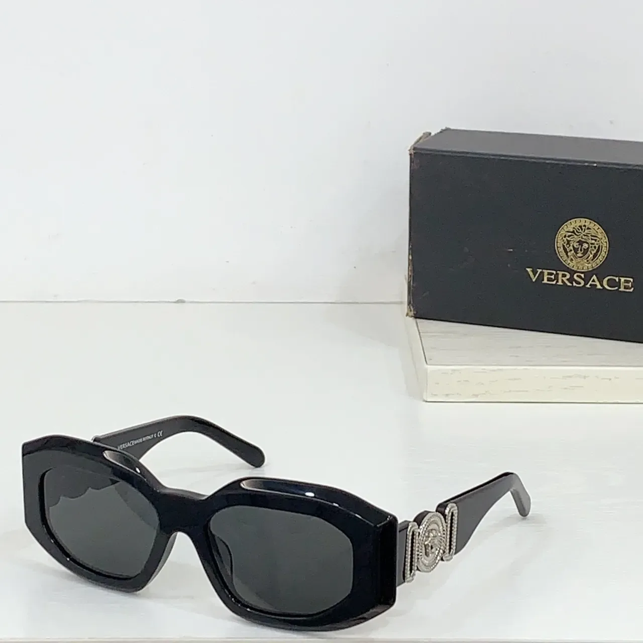 Versace Chain Reaction Black Acetate Gold Medusa Sunglasses 7