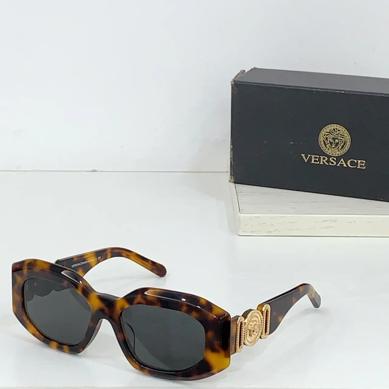 Versace Chain Reaction Black Acetate Gold Medusa Sunglasses 8