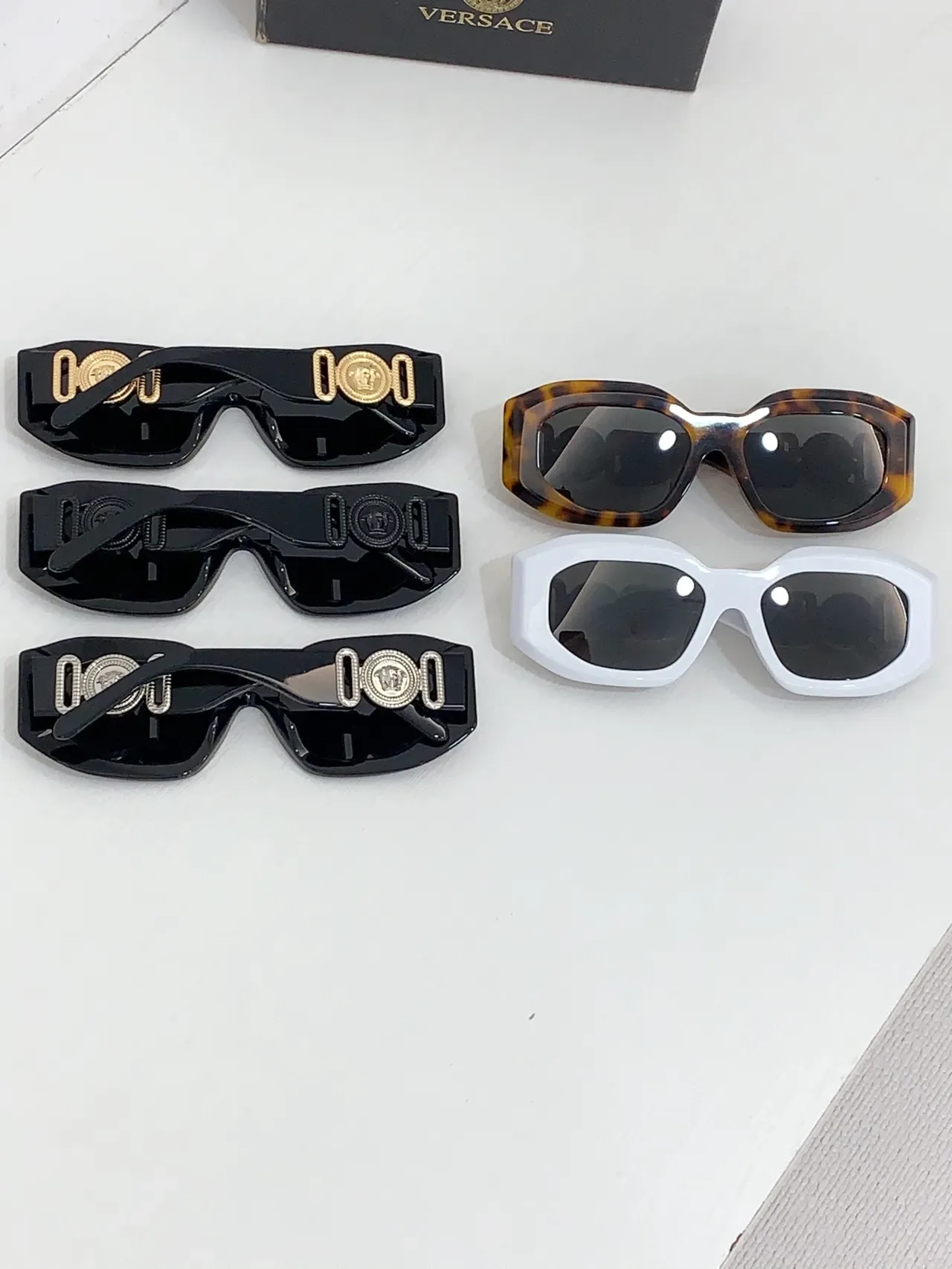 Versace Chain Reaction Black Acetate Gold Medusa Sunglasses 9