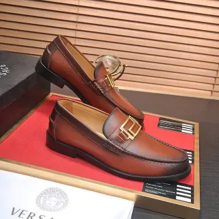 Versace Chain Reaction 棕色牛皮扣带乐福鞋