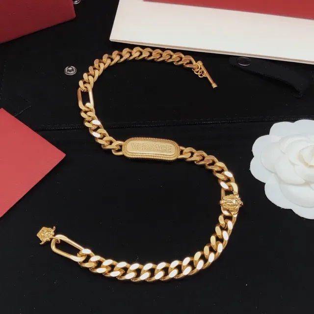 Versace Chain Reaction Collier Doré Curb-Figaro 3