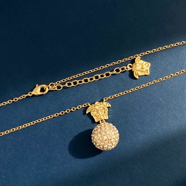 Versace Chaîne Or Argent Charm Tête de Méduse Collier 8