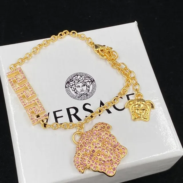 Colar Versace Greca Odissea Cabeça de Medusa de Cristal Rosa 2