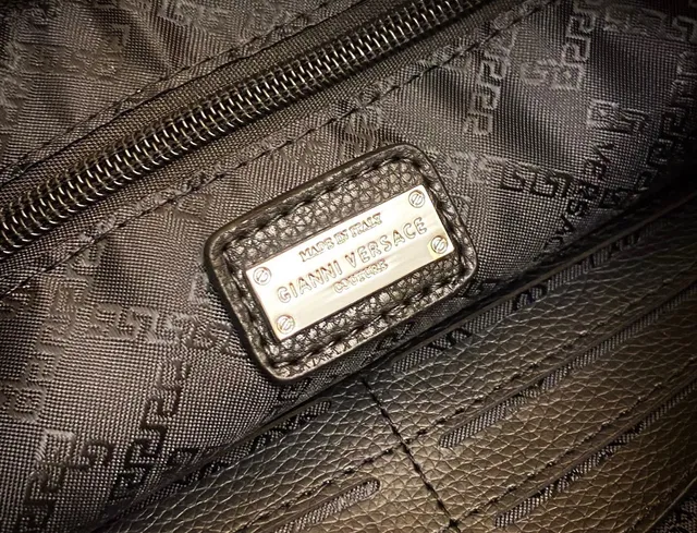 Versace Medusa Noir Tête Embossée Bord Clé Grecque Pochette 2