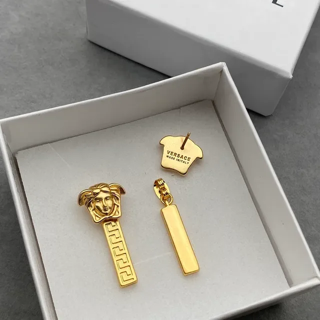 Versace Medusa Gold-Tone Greca Key Drop Pendientes 2
