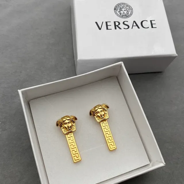 Versace Medusa Gold-Tone Greca Key Drop Pendientes 4