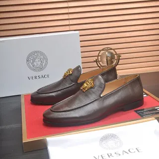 Versace Medusa Head भूरा चमड़ा सोने का यांत्रिक लोअफर्स