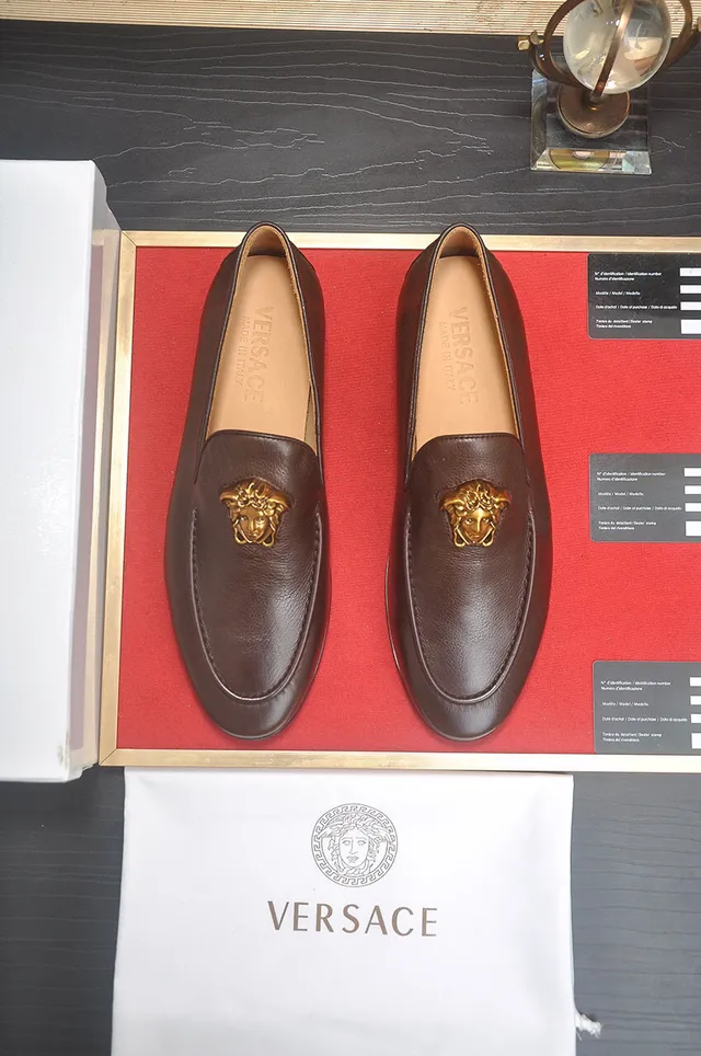 Versace Medusa Head Mocassin Cuir Brun Garniture Dorée 2