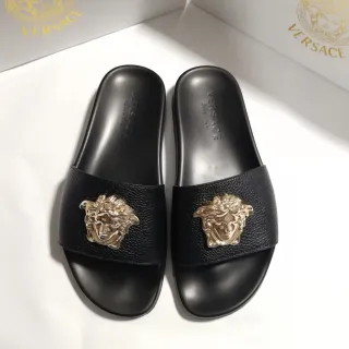 Versace Medusa Slide काले स्वर्ण चमड़ी के चप्पल