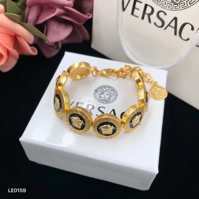 Versace Odissea Or et Noir Medusa Motif Bracelet 2
