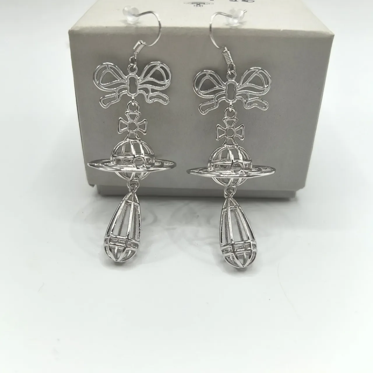Vivienne Westwood Orb Gold Silver Openwork Wireframe Bow-Top Earrings 2