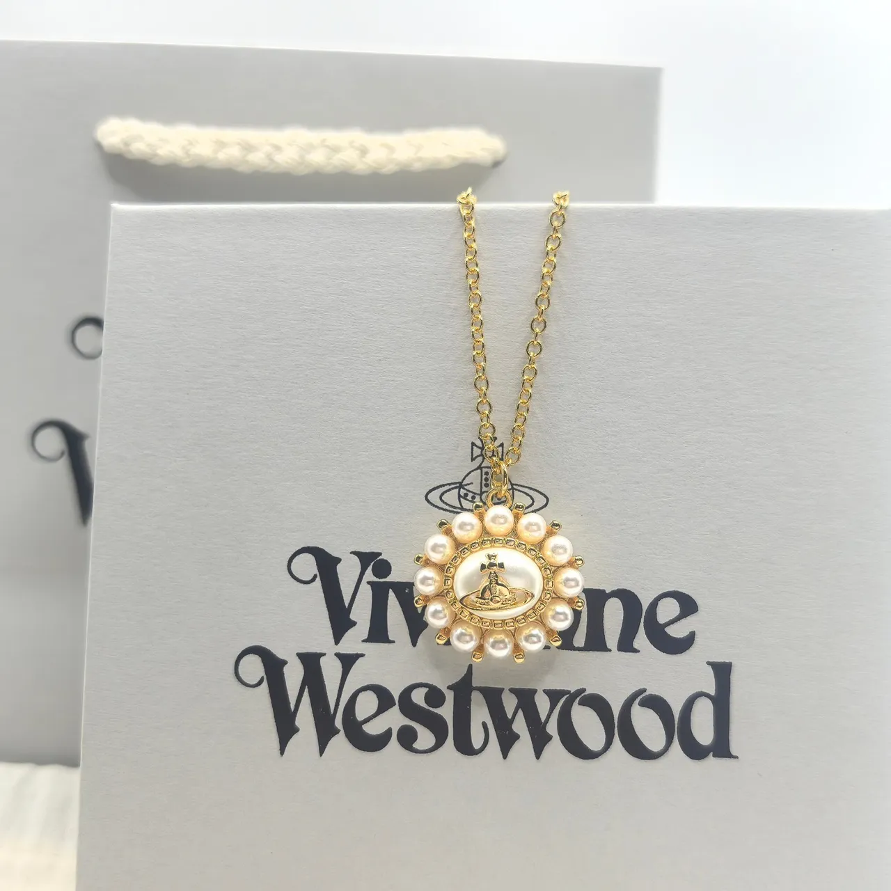 Vivienne Westwood Pérola Orbe Ouro Prata Halo Emblema Brincos 6