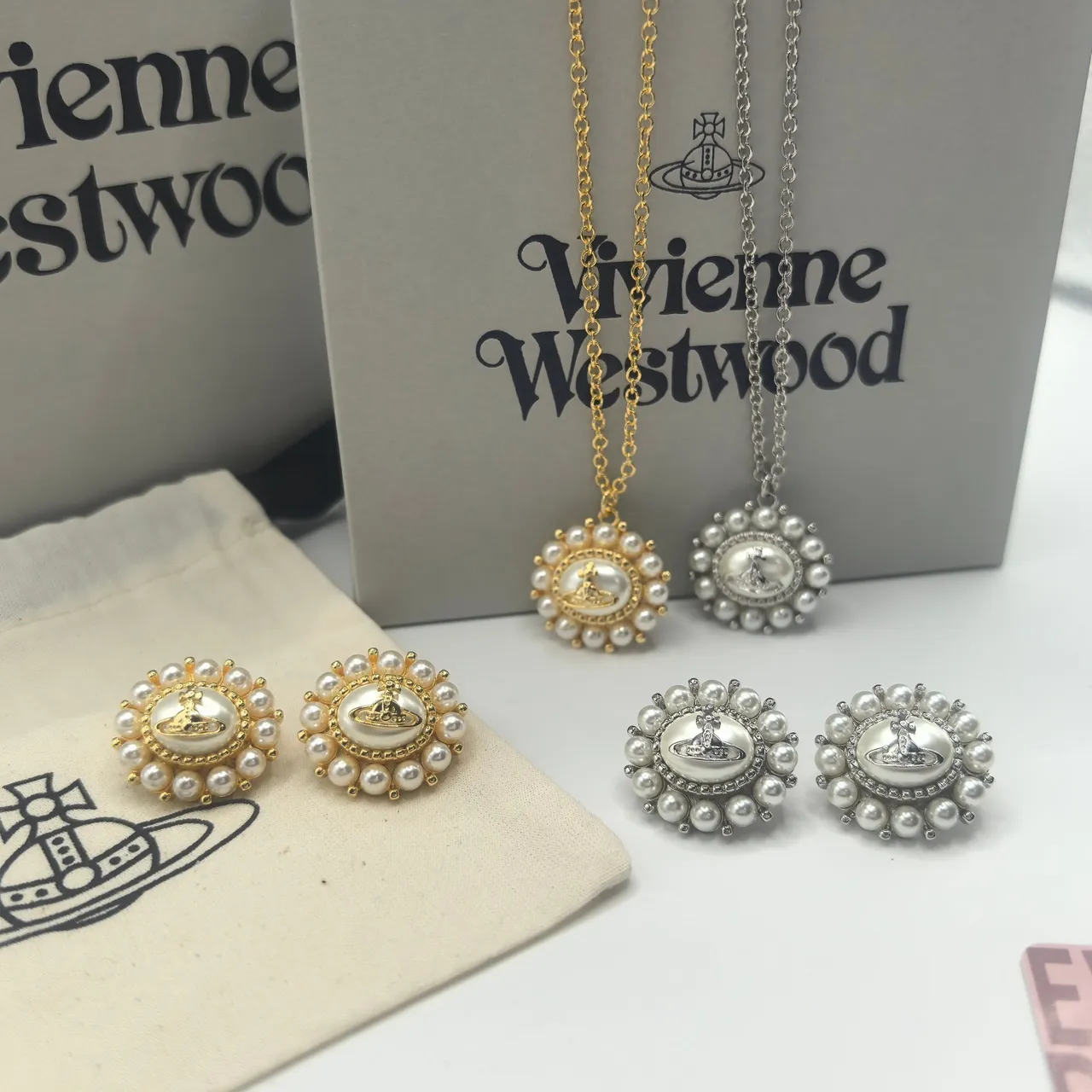 Vivienne Westwood Pérola Orbe Ouro Prata Halo Emblema Brincos 8