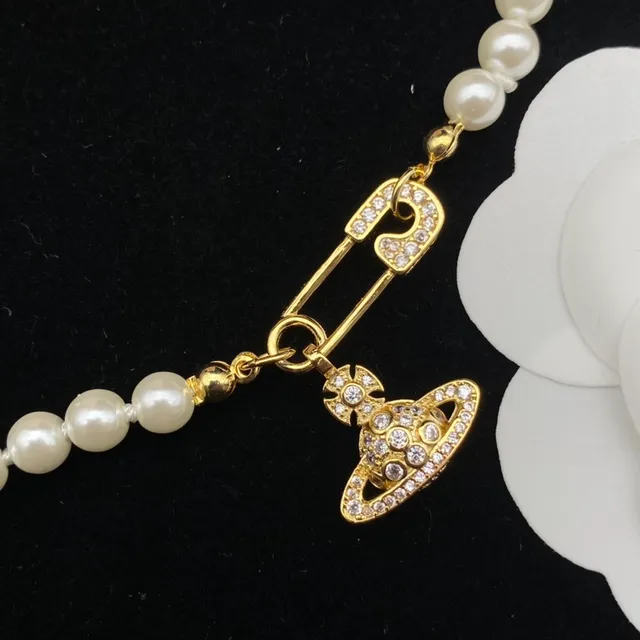 Vivienne Westwood Collier de perle boule et épingle de sécurité 3