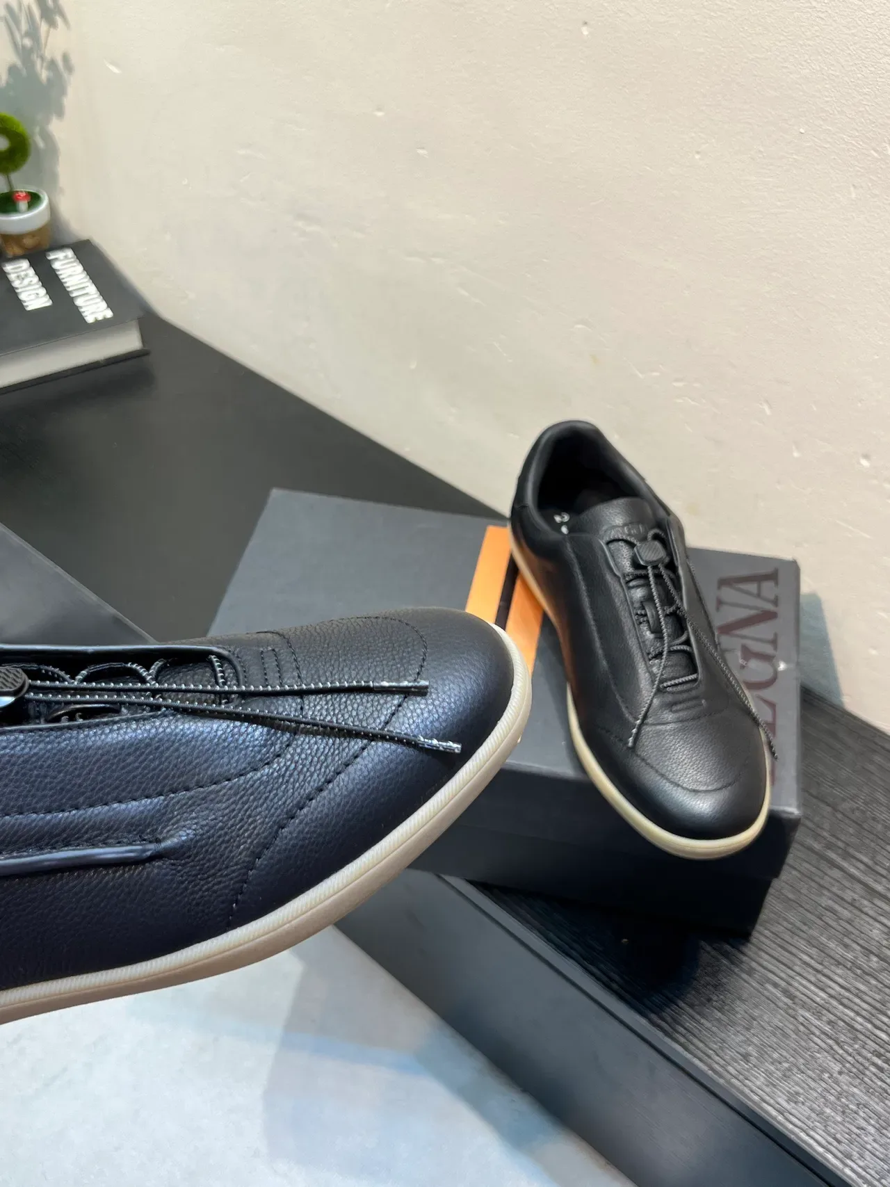 Zegna Noir cuir pebbled sans lacets Toggle sneaker lifestyle 8