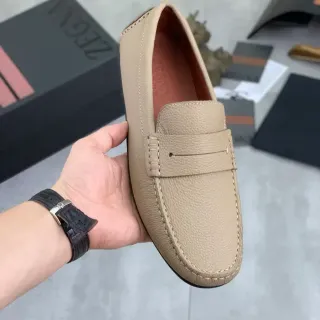 Zegna बेज पेबल्ड लेदर पेनी लोफर