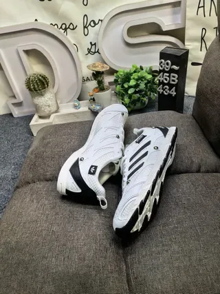 Adidas adizero Baskets Lifestyle en Maille Légère 6
