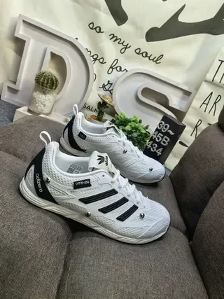 Adidas adizero Baskets Lifestyle en Maille Légère 9